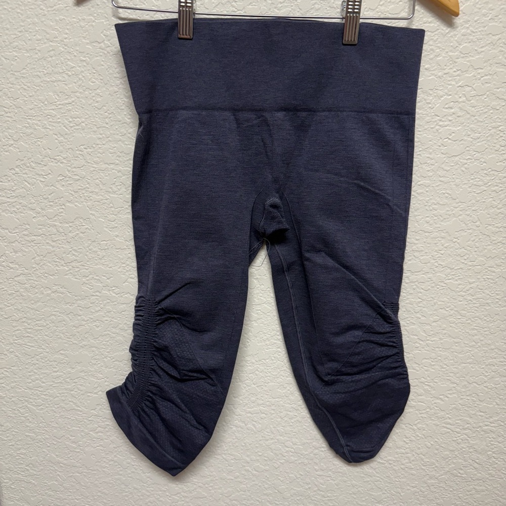 lululemon athletica Stretchy Women’s Blue Gray Bottoms medium - Picture 4 of 4
